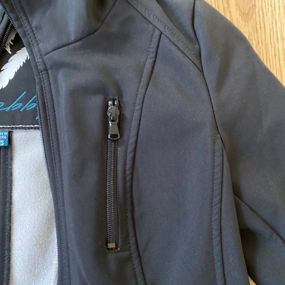 Raincoat - Picture 3 of 5